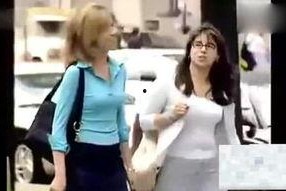 娱乐吃瓜酱整蛊路人视频,娱乐吃瓜酱挑战路人笑点极限